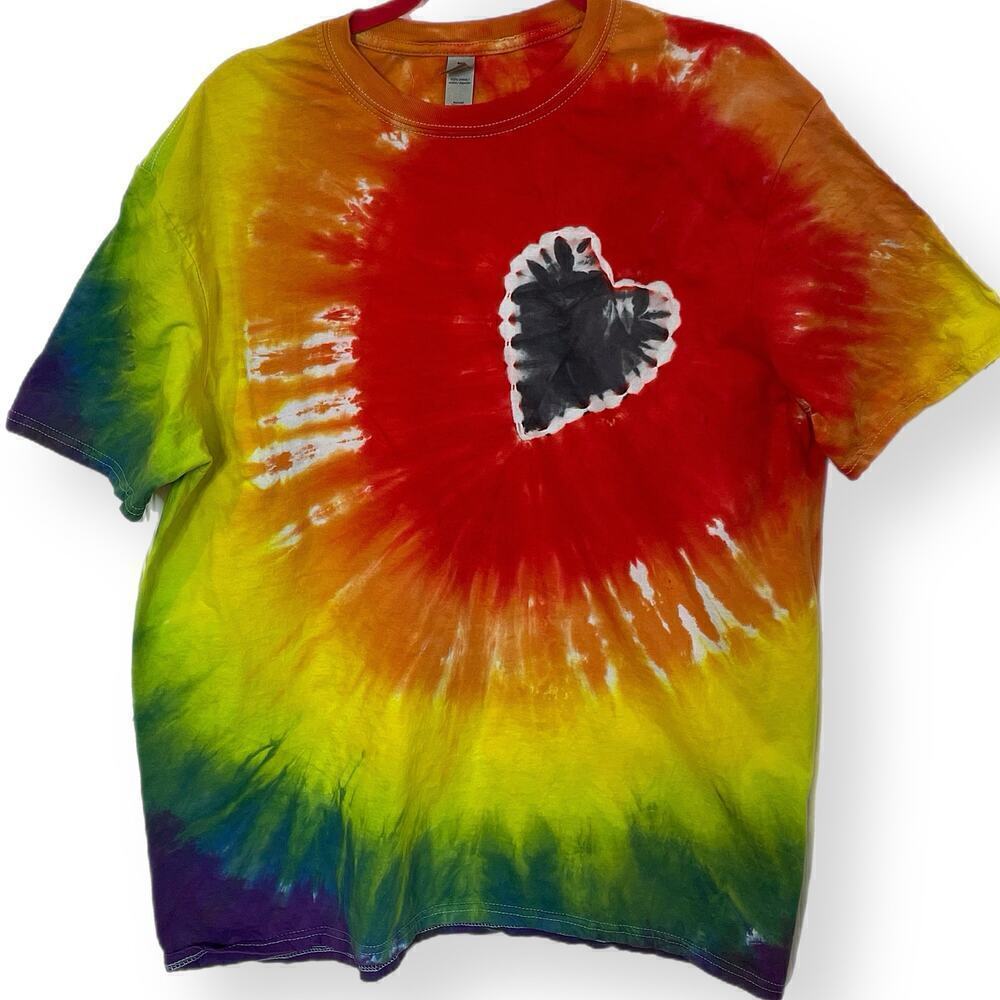 handmade tie dyed unisex tshirt black heart rainbow XL